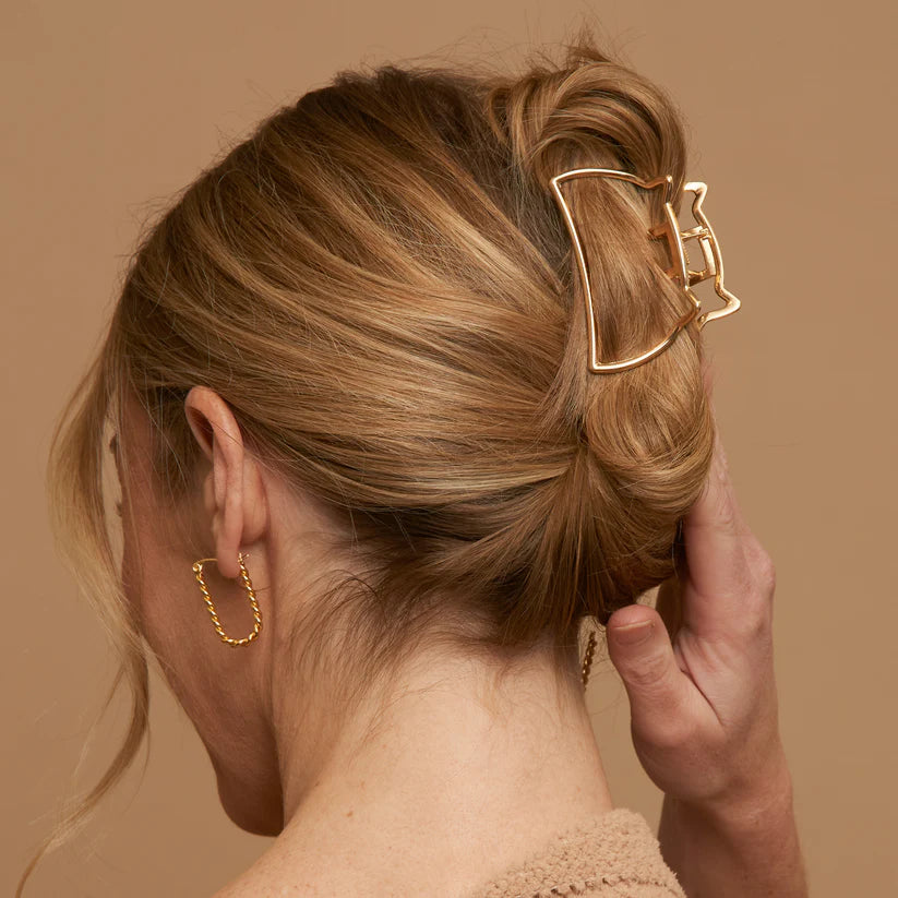 Narelle Waterproof Twisted Hoop Earrings