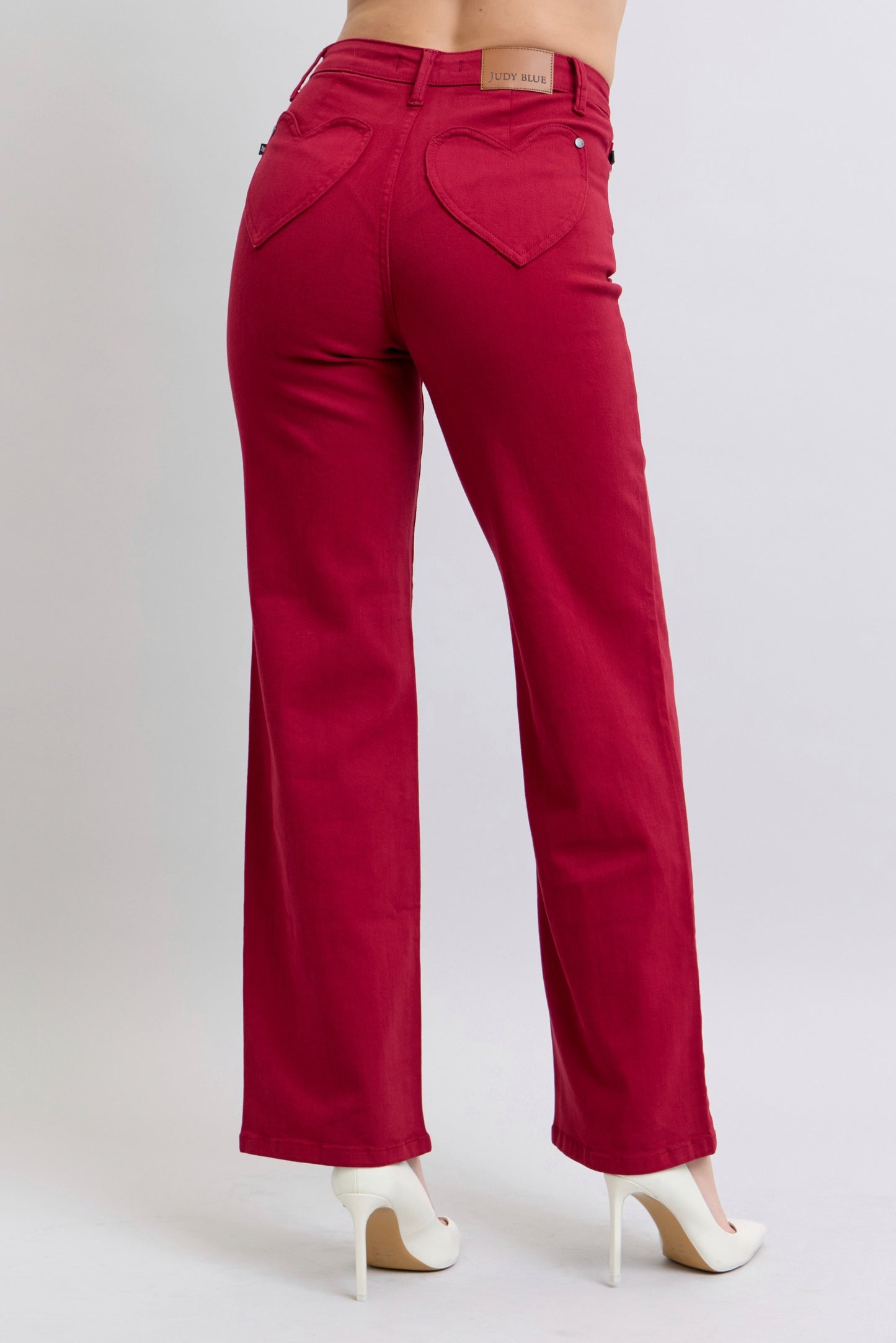 HW Heart Shaped Back Pockets 90's Straight