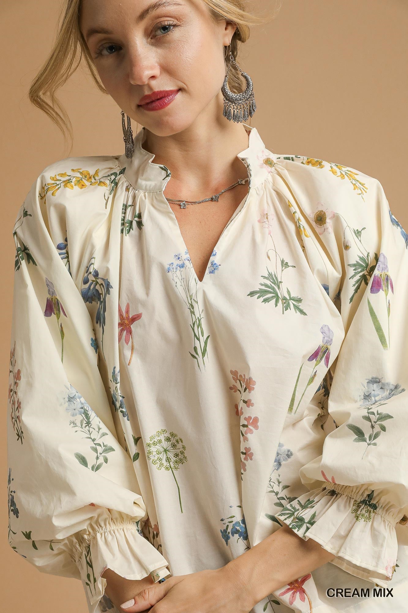 Umgee Floral Ruffle Neck Blouse with Balloon Sleeves – Cream Mix