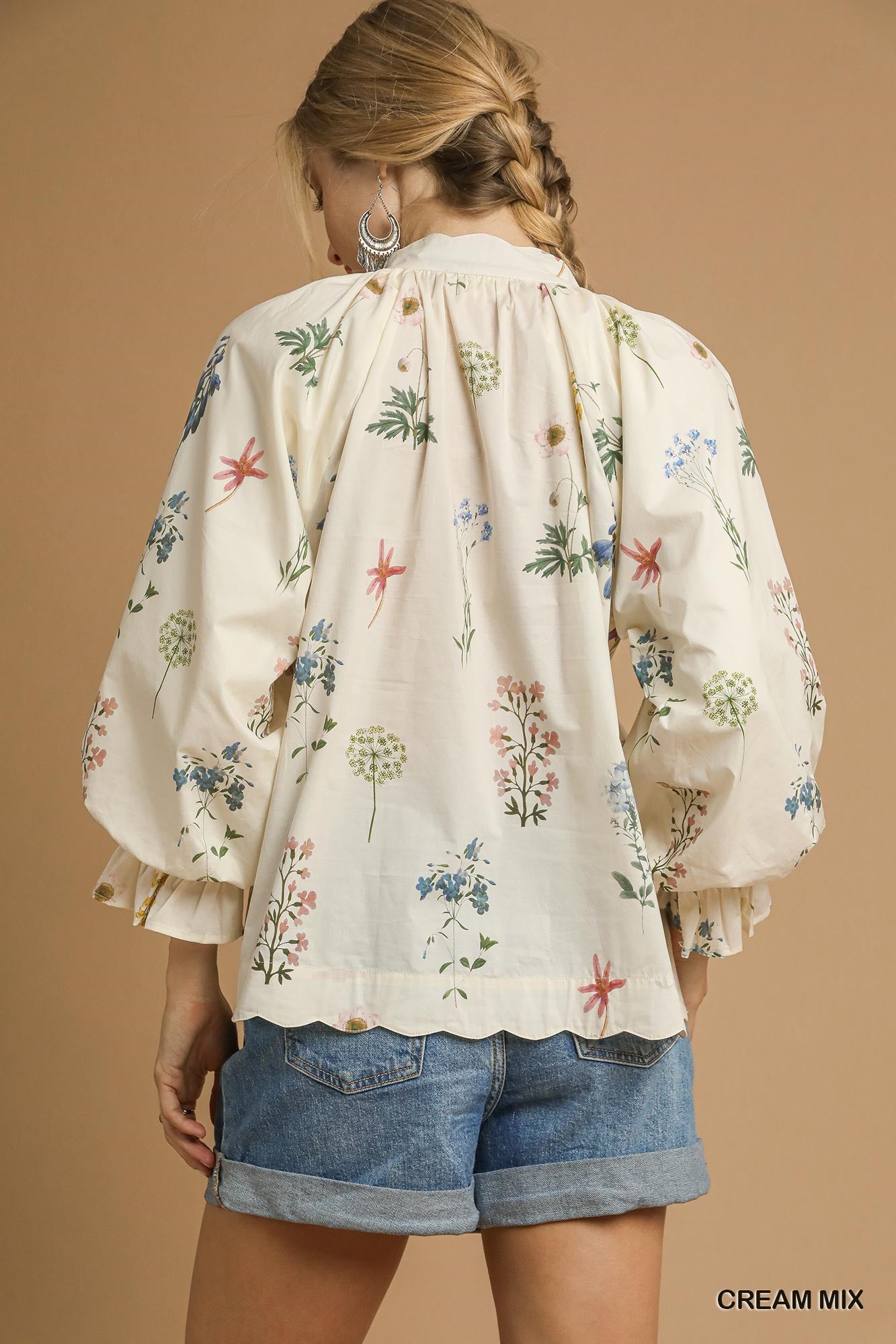 Umgee Floral Ruffle Neck Blouse with Balloon Sleeves – Cream Mix