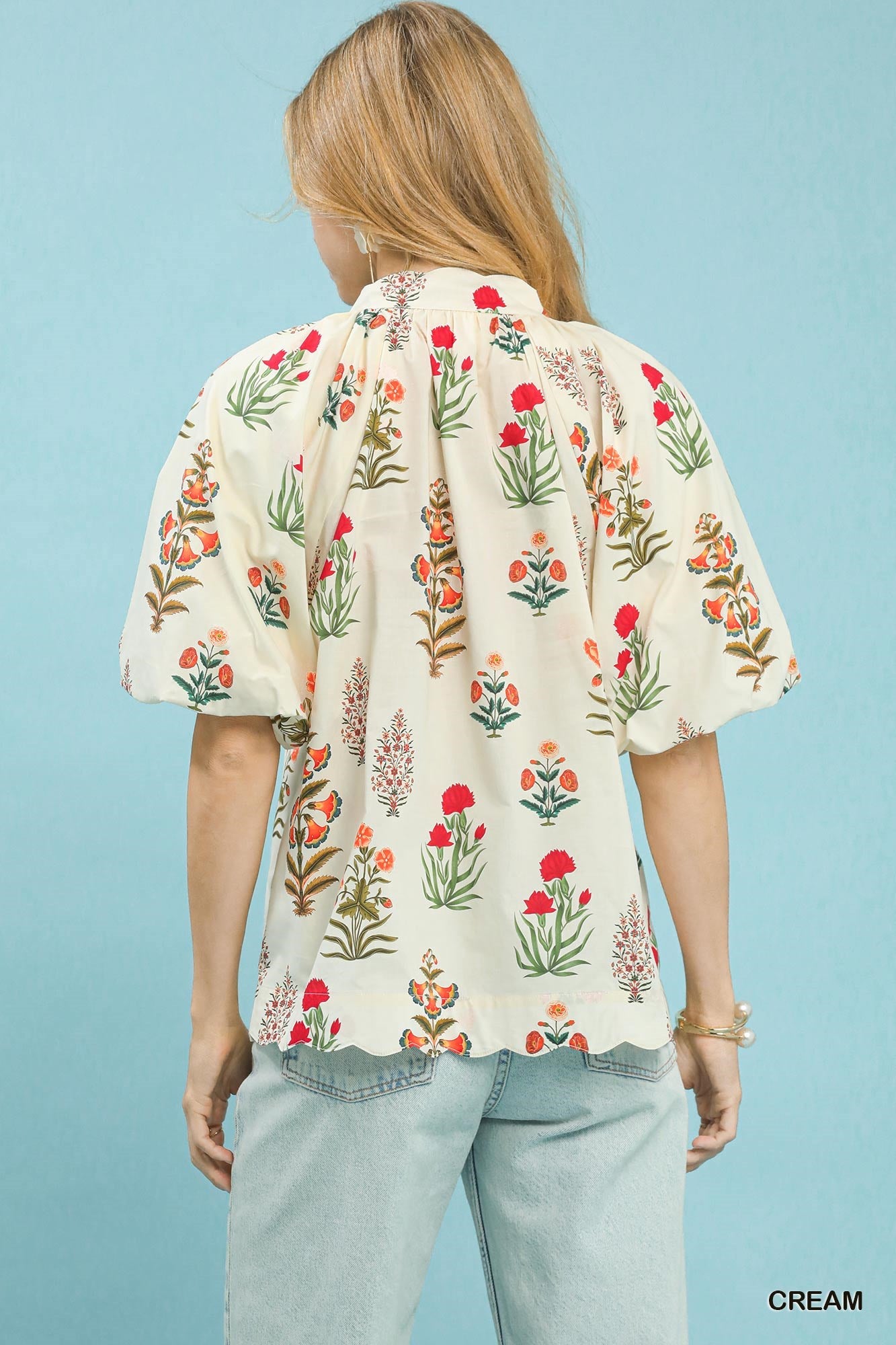 Umgee Multicolor Floral Scallop Hem Top - Cream