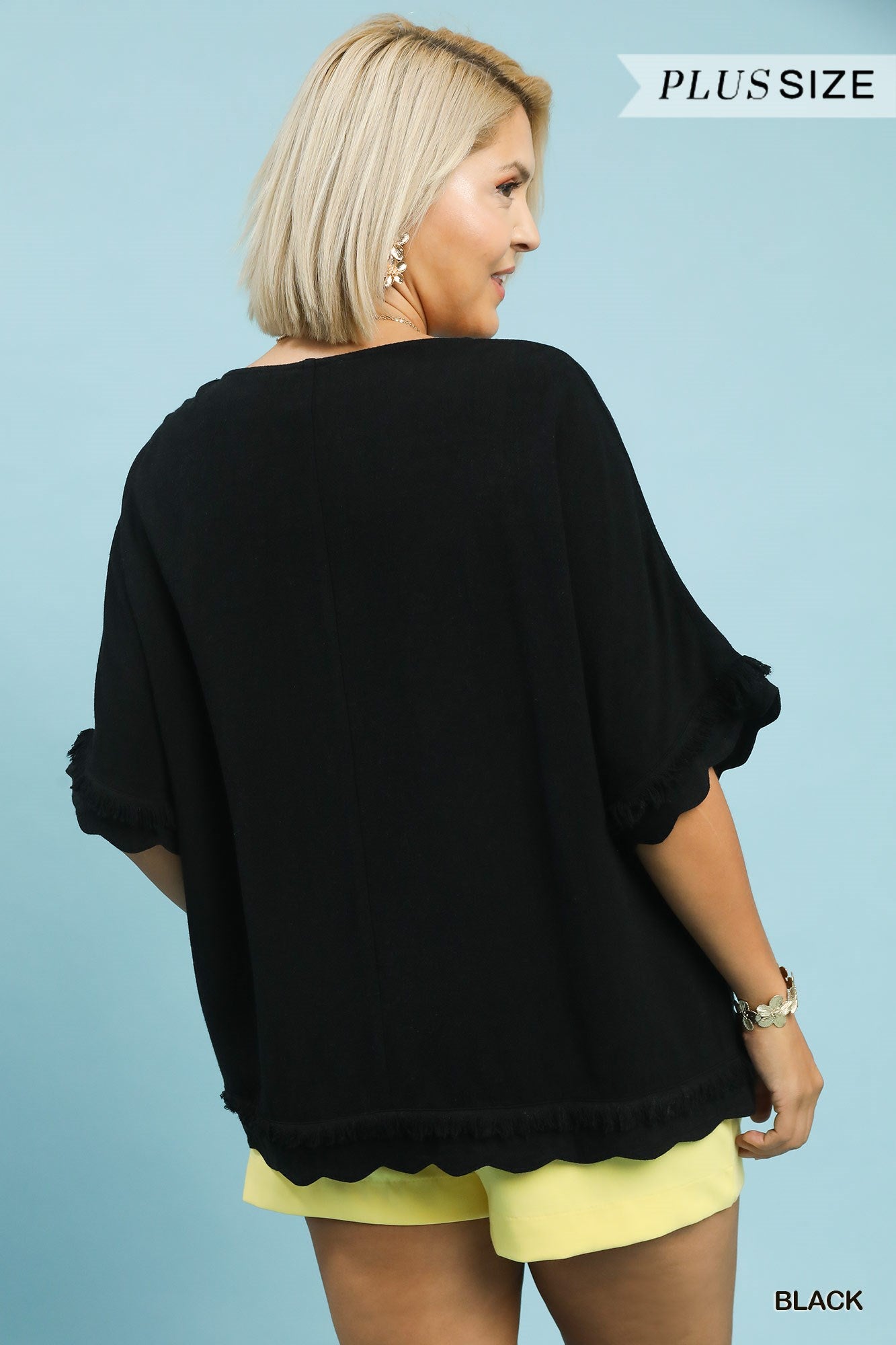 PLUS Umgee Linen Frayed Hem Scallop Edge Top – Black