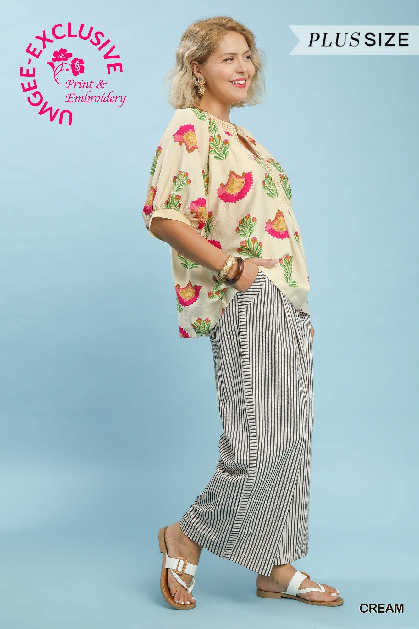 PLUS Umgee Garden Sketch Abstract Print V-Neck Top