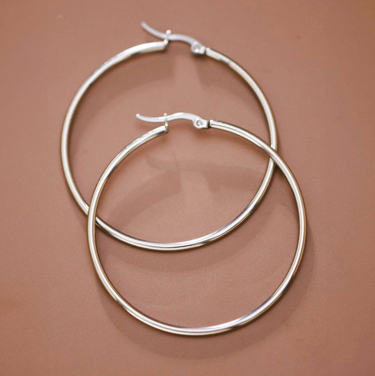 Tarnish-Resistant Waterproof Stainless Steel Hoop Earrings - Silver