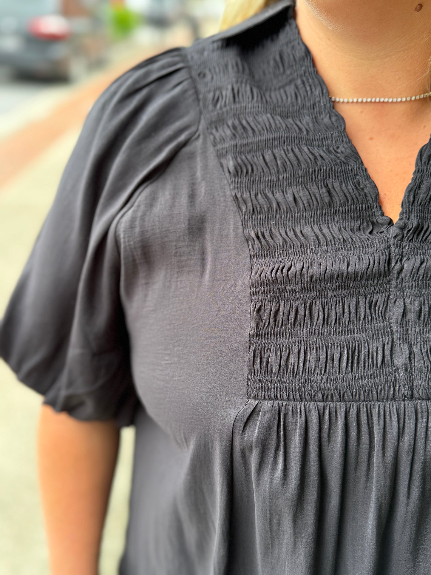 Umgee Black Bubble Sleeve Top