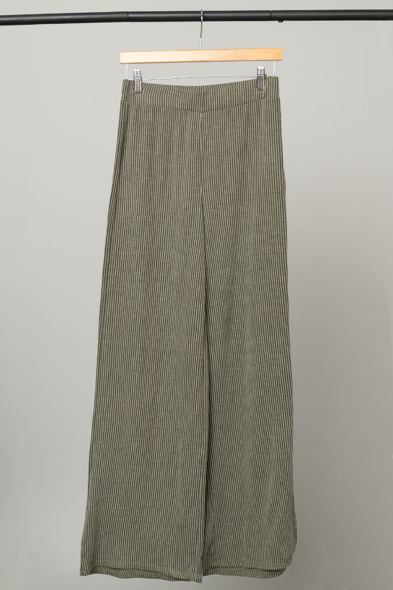 The Rowan Wide-Leg Cable Knit Pant – Olive