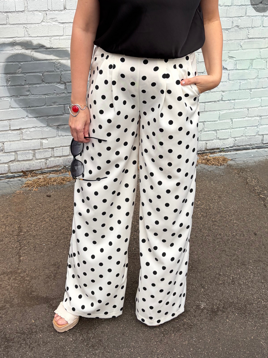 Glam Pleated High-Waisted Wide Leg Polka Dot Pants – Cream & Black