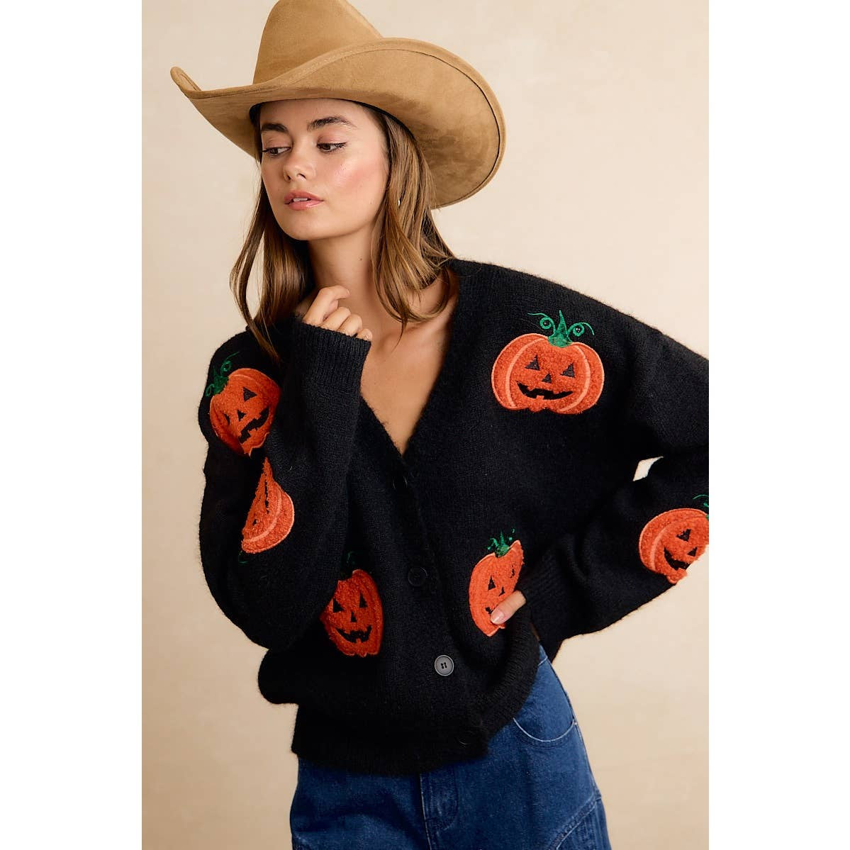 HALLOWEEN PUMPKIN APPLIQUE BUTTON FRONT KNIT CARDIGAN