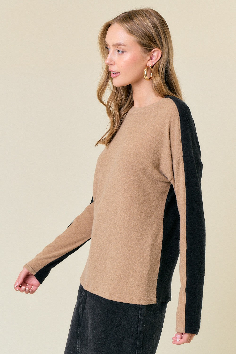 Soft Brushed Round Neck Long Sleeve Colorblock Top