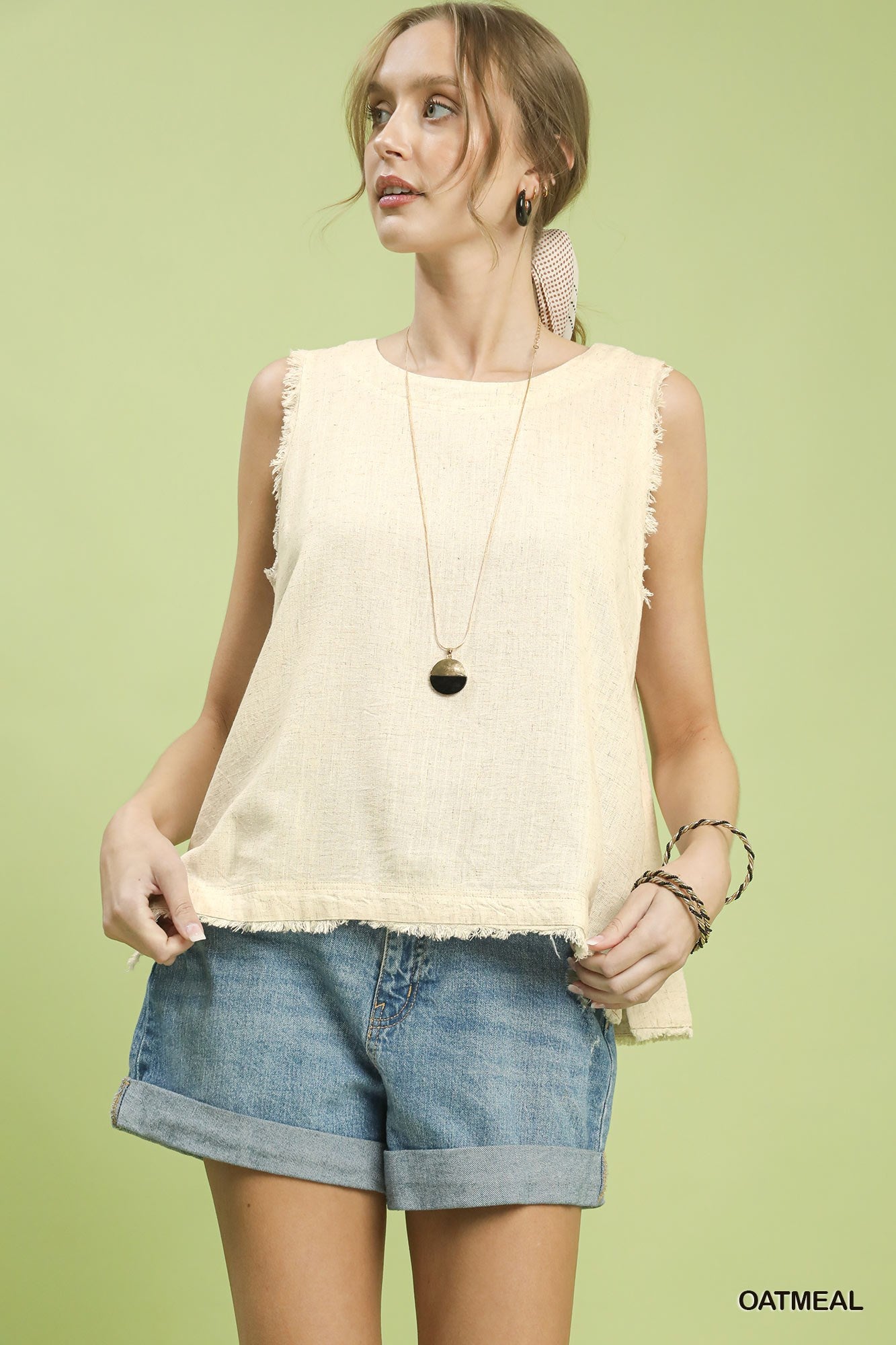 Umgee Linen Frayed Edge Sleeveless Top – Oatmeal