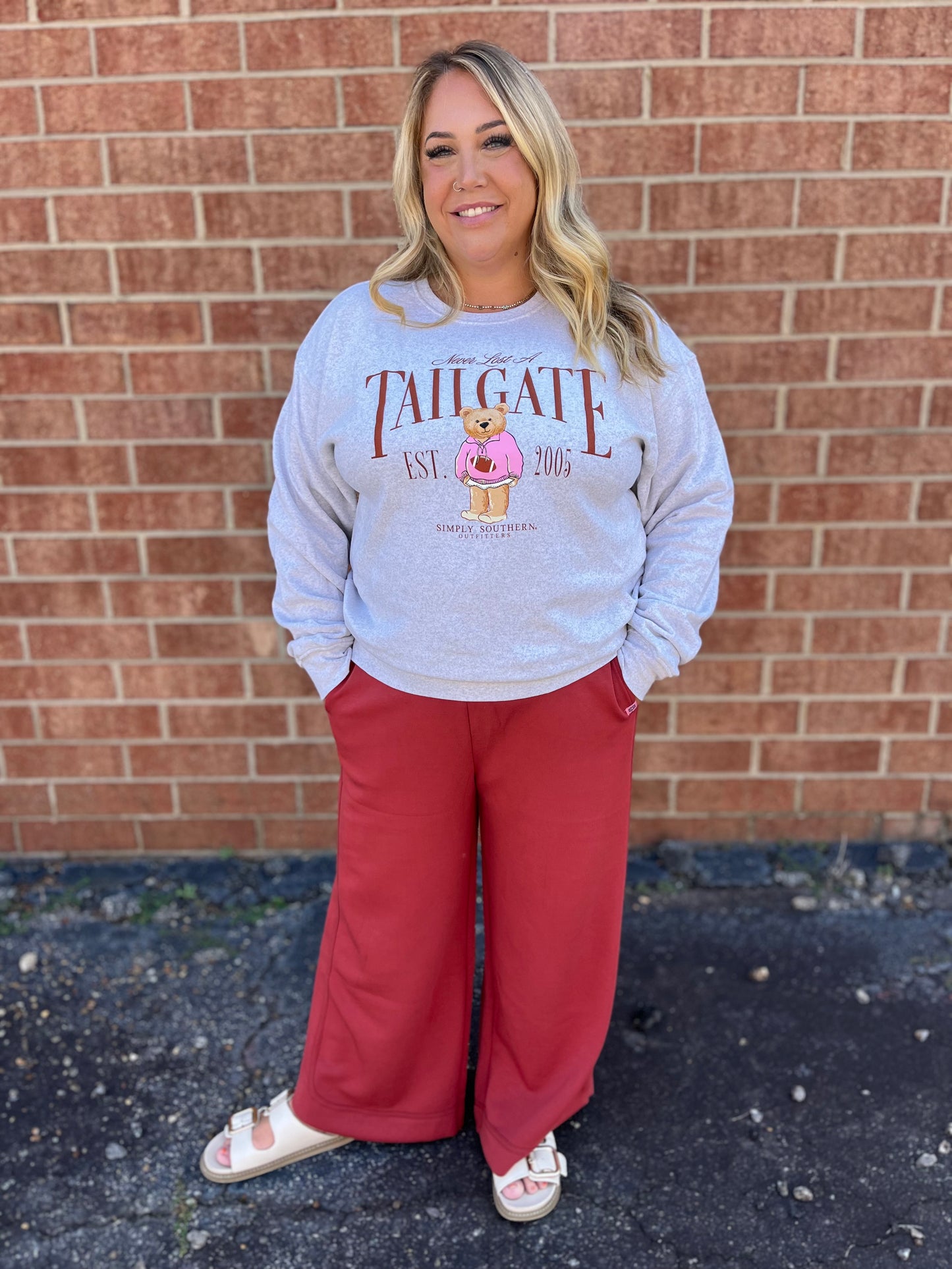 Simply Southern Flurry Crew – Never Lost a Tailgate