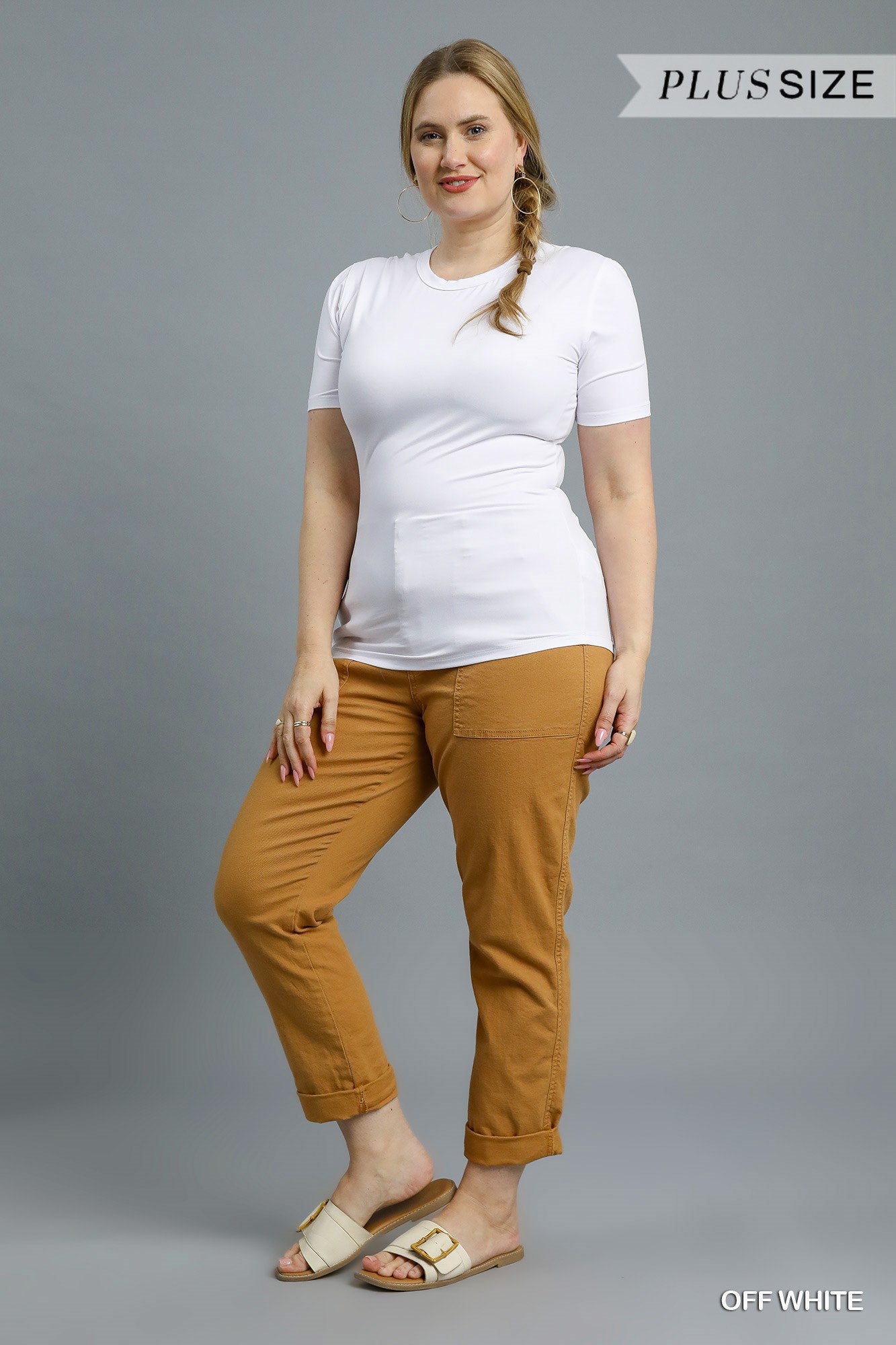 PLUS Umgee Second-Skin Crew Neck Tee – Off White