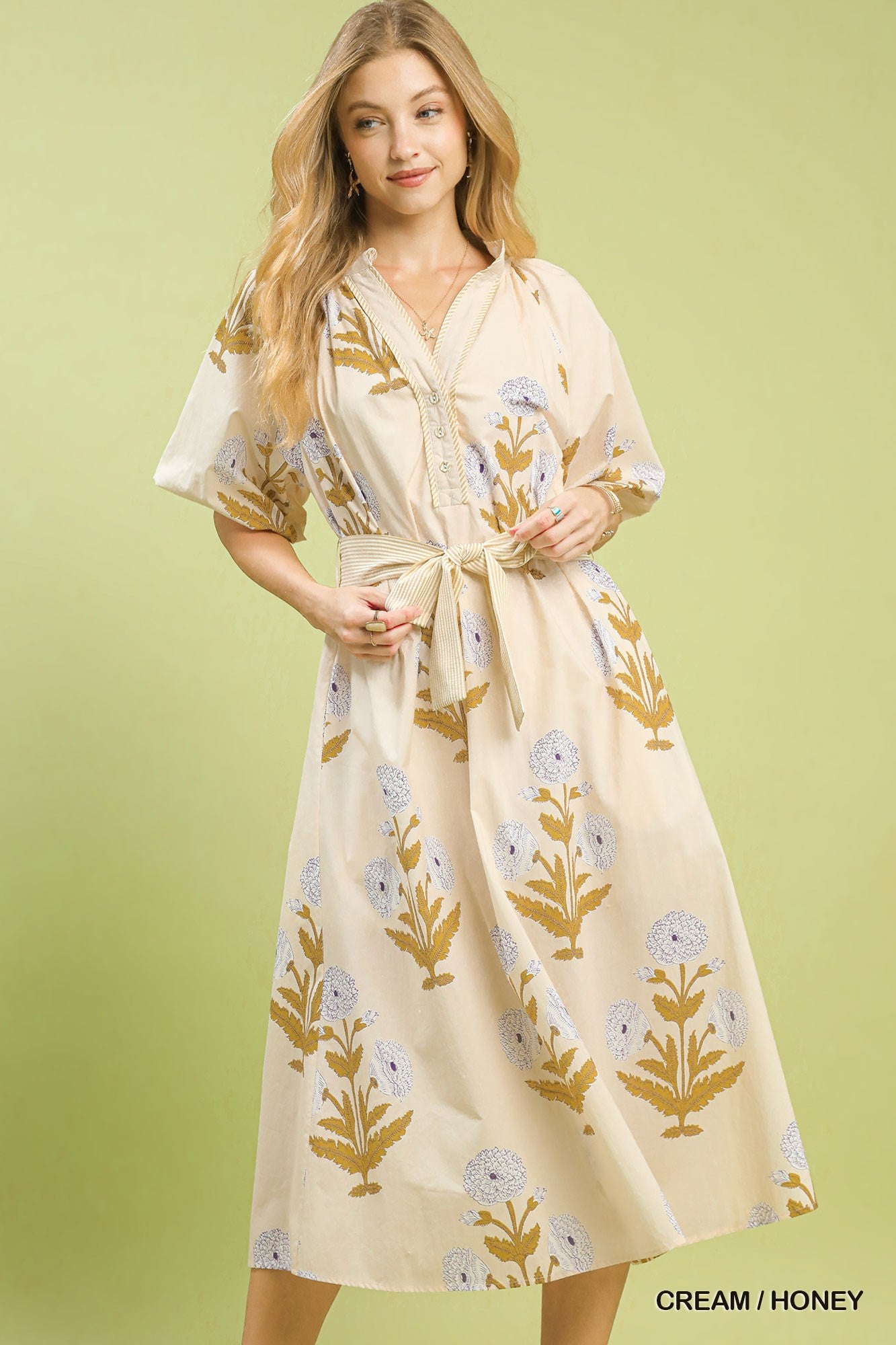 Umgee Floral Print V-Neck Maxi Dress with Tie Waist – Cream & Honey