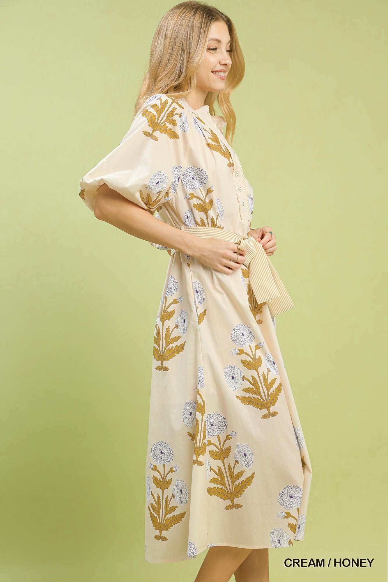 Umgee Floral Print V-Neck Maxi Dress with Tie Waist – Cream & Honey