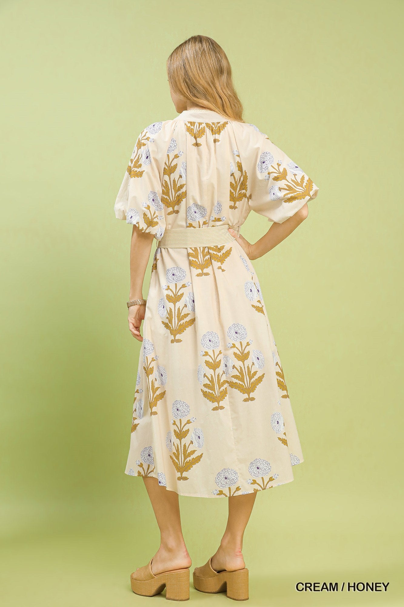 Umgee Floral Print V-Neck Maxi Dress with Tie Waist – Cream & Honey