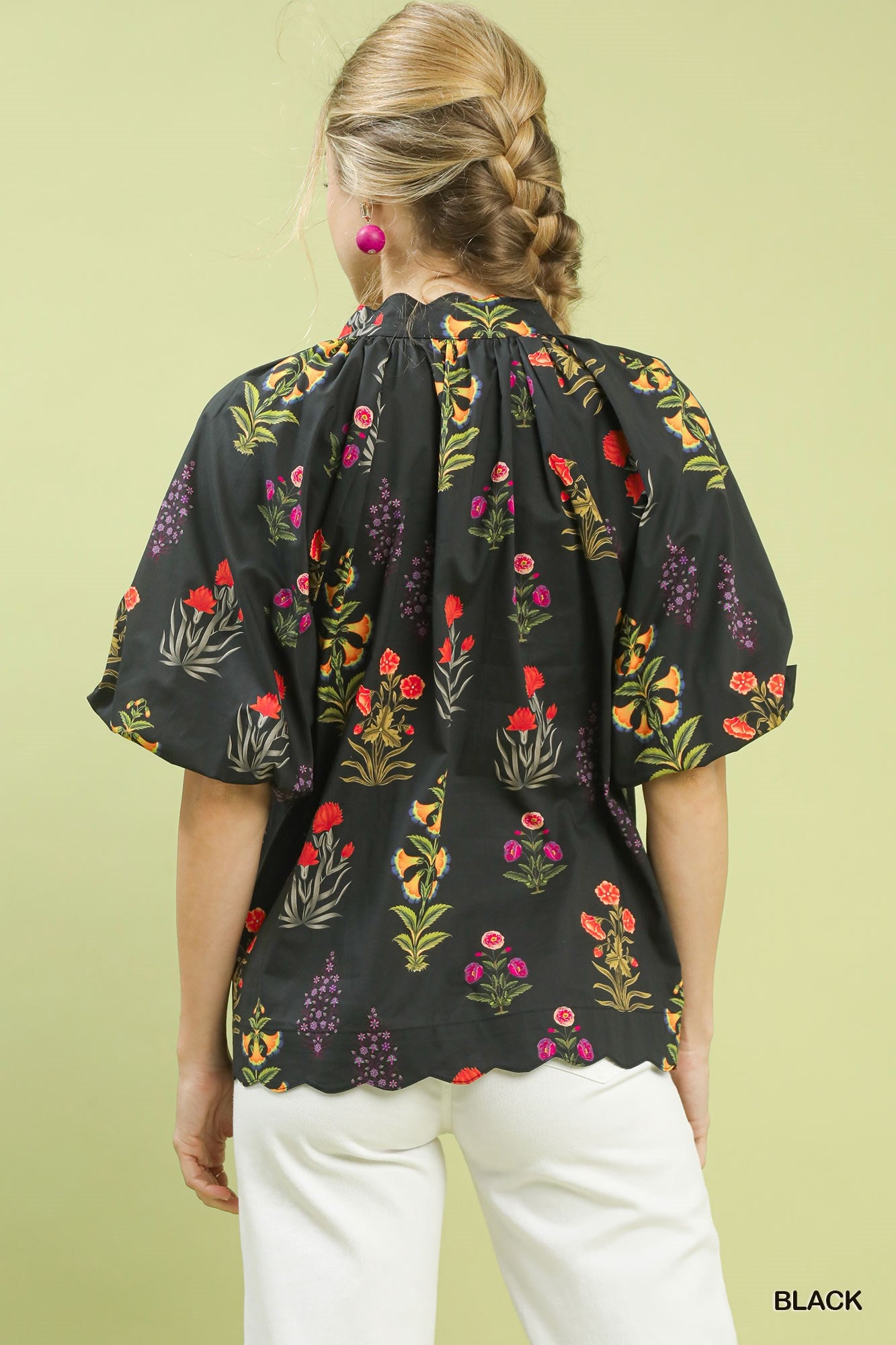 Umgee Multicolor Floral Scallop Hem Top - Black