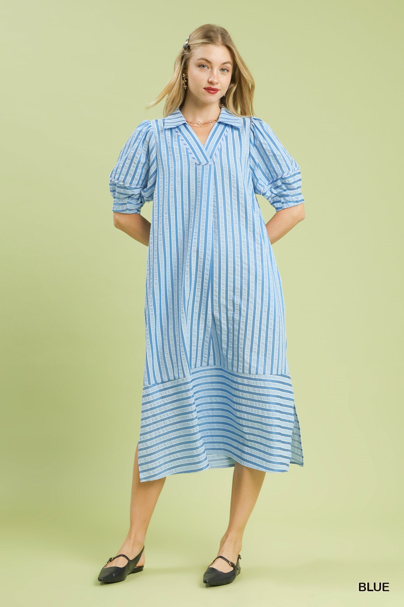 Umgee Blue Striped Puff Sleeve Midi Dress with V-Notch Neckline - M Umgee Blue Striped Puff Sleeve Midi Dress with V-Notch Neckline - M
