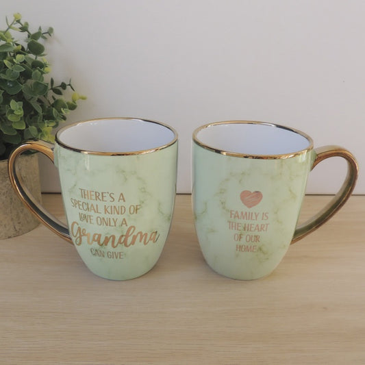 SPEC LOVE GRANDMA GREEN MARBLE MUG W/ GOLD HANDLE