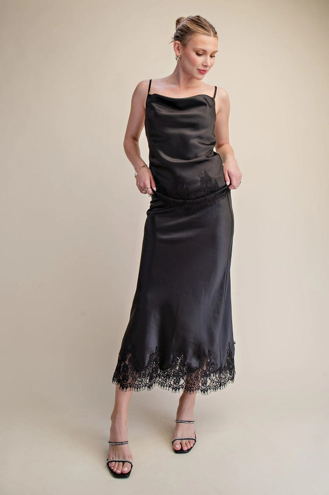 Glam High Waist Lace Midi Skirt