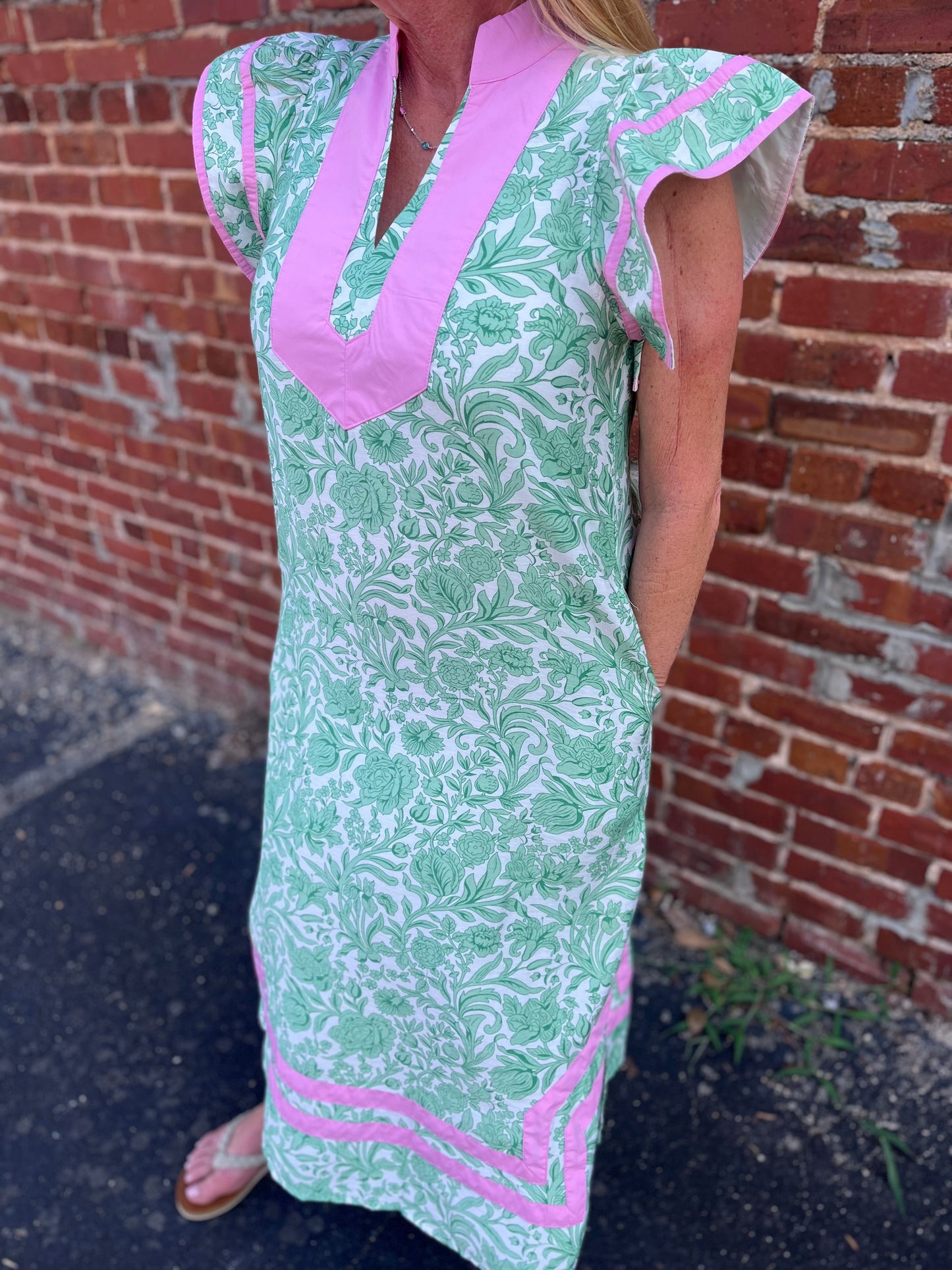 Green Floral Dress with Pink Details Entro