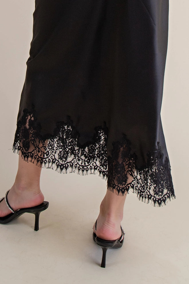Glam High Waist Lace Midi Skirt
