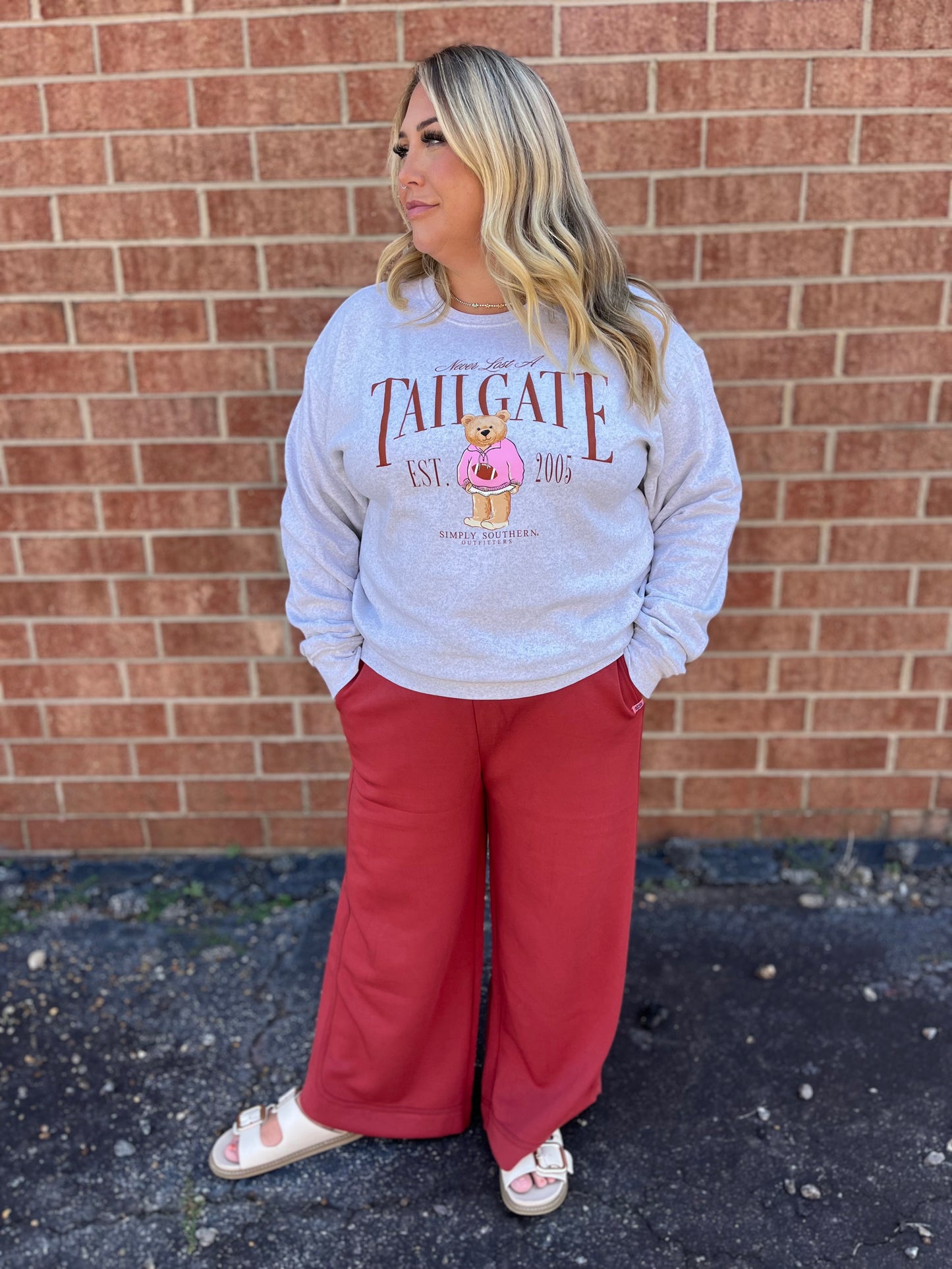 Simply Southern Flurry Crew – Never Lost a Tailgate