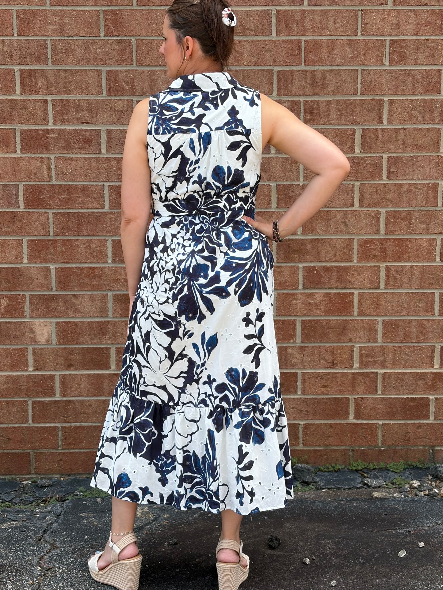 Entro Navy Floral Print Sleeveless Midi Dress with Tie Waist