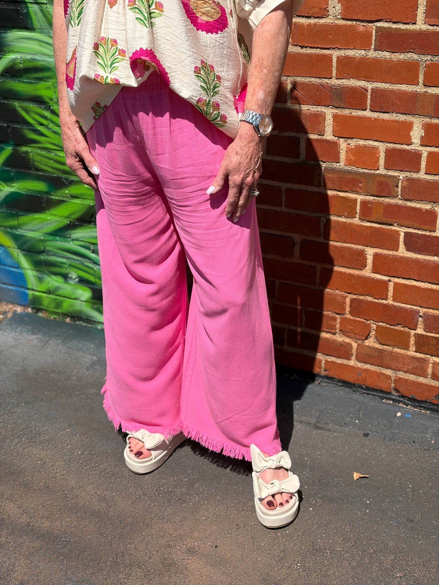 Umgee Frayed Hem Wide-Leg Linen Blend Pants – Top Rated Must-Have