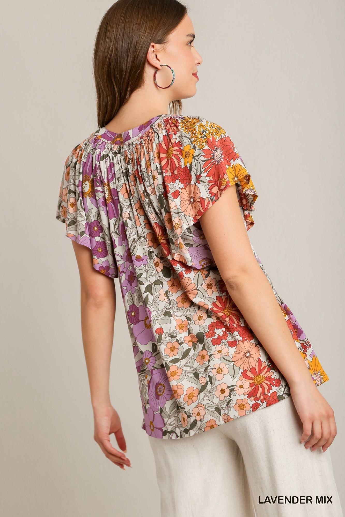 Umgee Mixed Floral Split Neck Top with Gathered Short Wide Sleeves R0880