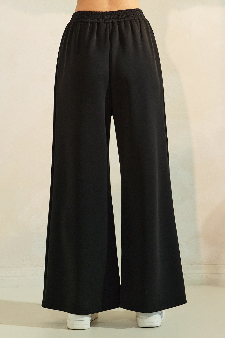 Cloud Knit Fleece Wide Leg Sweatpants – Ultra Soft & Lightweight Lounge Bottoms