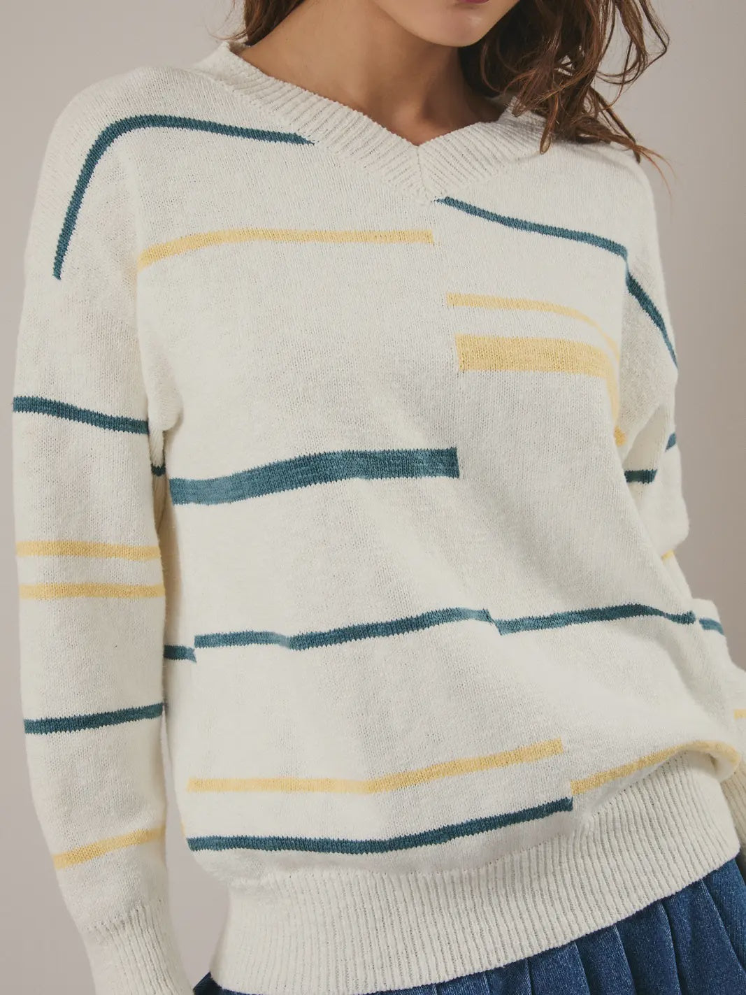 V-Neck Long Sleeve Stripe Sweater