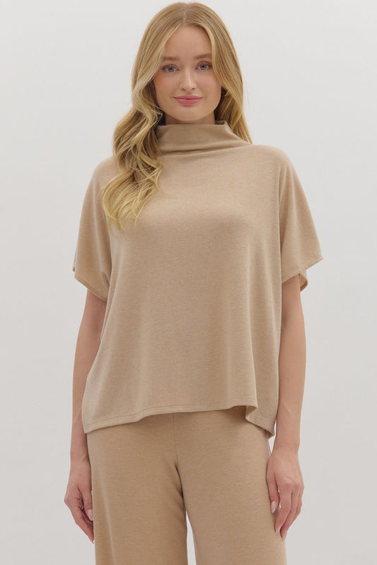 Entro Taupe Short Sleeve Mock Neck Pullover Top – Lightweight Knit