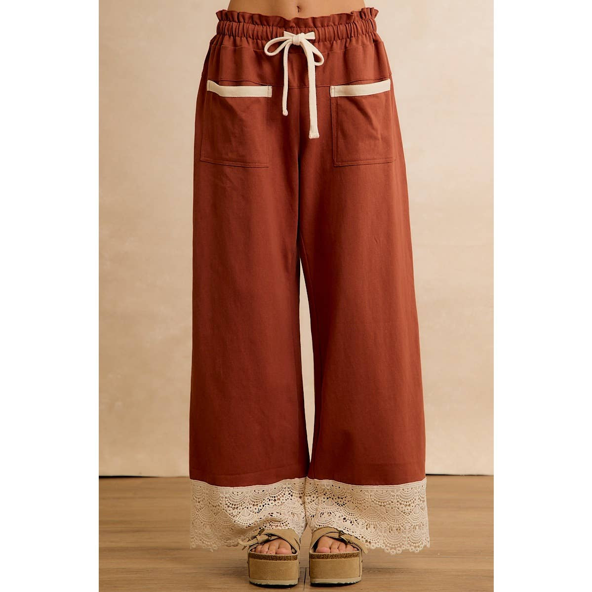 SOLID COTTON DOUBLE FRONT POCKET WITH LACE TRIMMED HEM PANTS